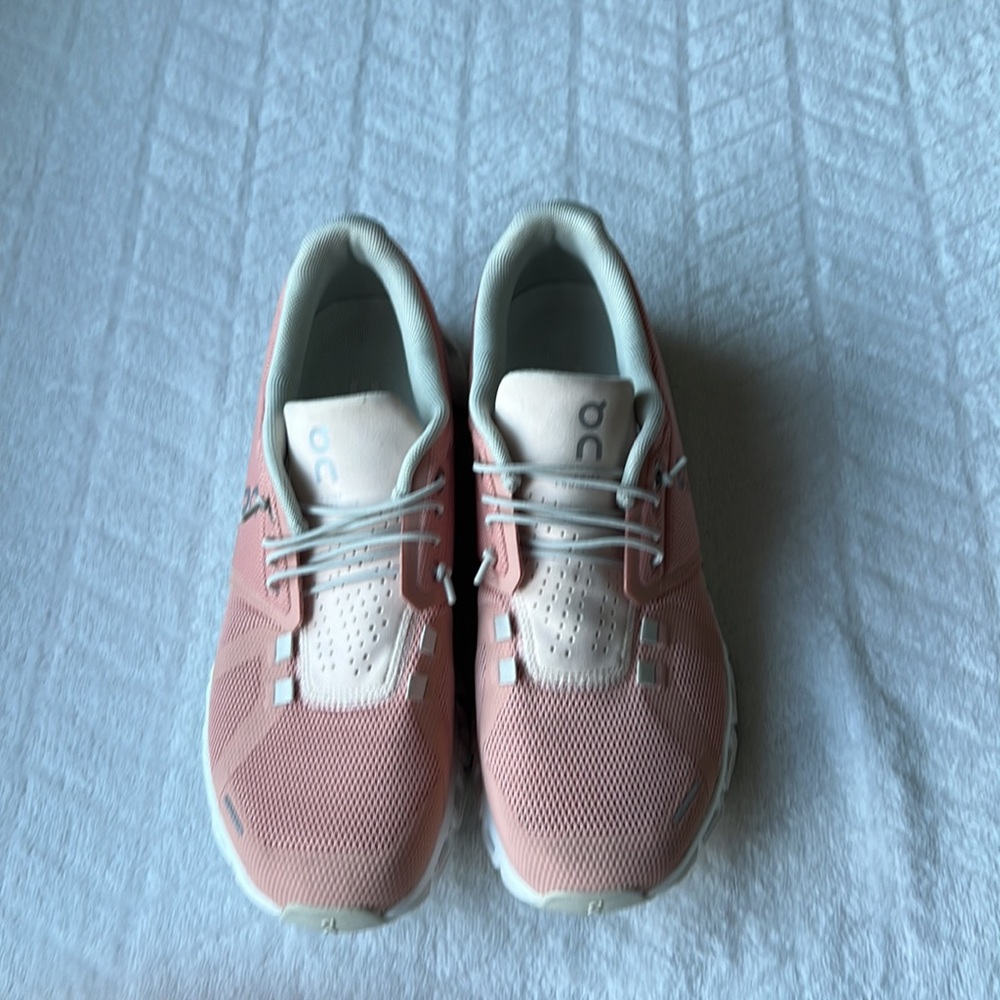 On Running Cloud 5 Running Shoes - image 5